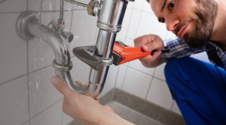 Expert burst pipe repair services in Riddle, OR
